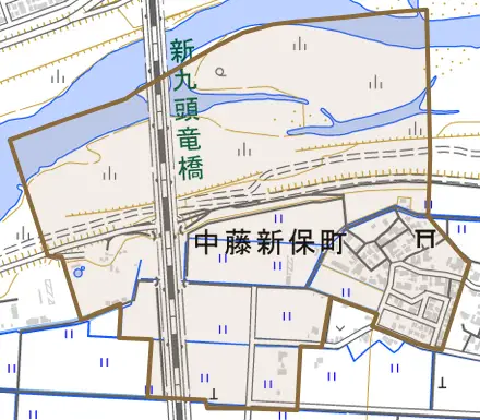 中藤新保町とその周辺の地図。町の範囲を重ねている