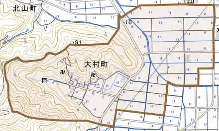 大村町とその周辺の地図。町の範囲を重ねている