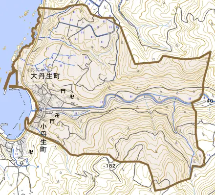 大丹生町とその周辺の地図。町の範囲を重ねている