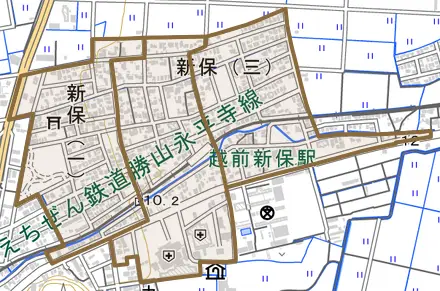 新保とその周辺の地図。町の範囲を重ねている