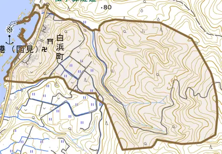 白浜町とその周辺の地図。町の範囲を重ねている