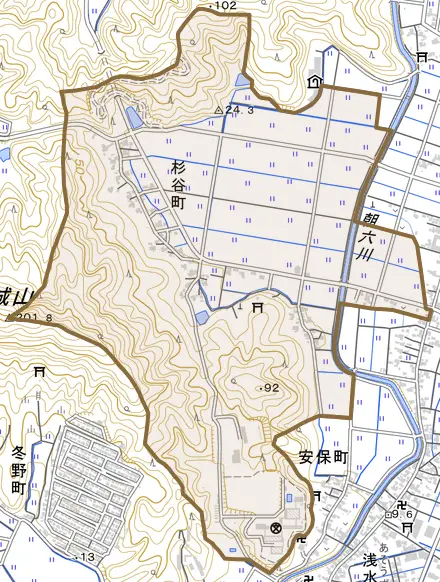 杉谷町とその周辺の地図。町の範囲を重ねている