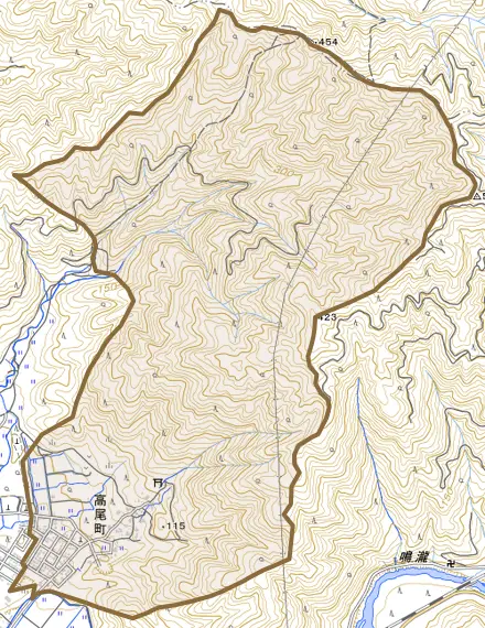 高尾町とその周辺の地図。町の範囲を重ねている