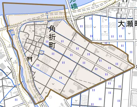 角折町とその周辺の地図。町の範囲を重ねている