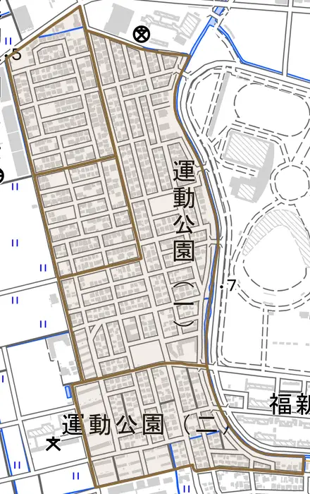 運動公園とその周辺の地図。町の範囲を重ねている