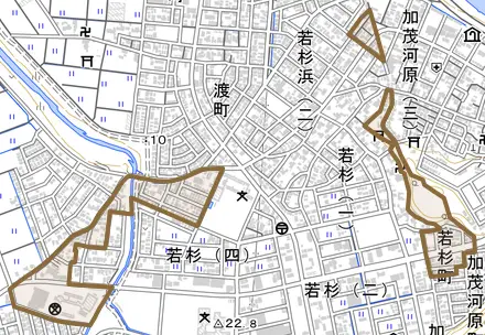 若杉町とその周辺の地図。町の範囲を重ねている