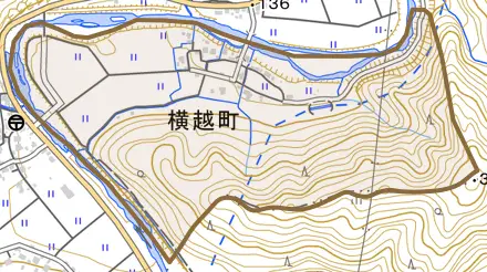 横越町とその周辺の地図。町の範囲を重ねている