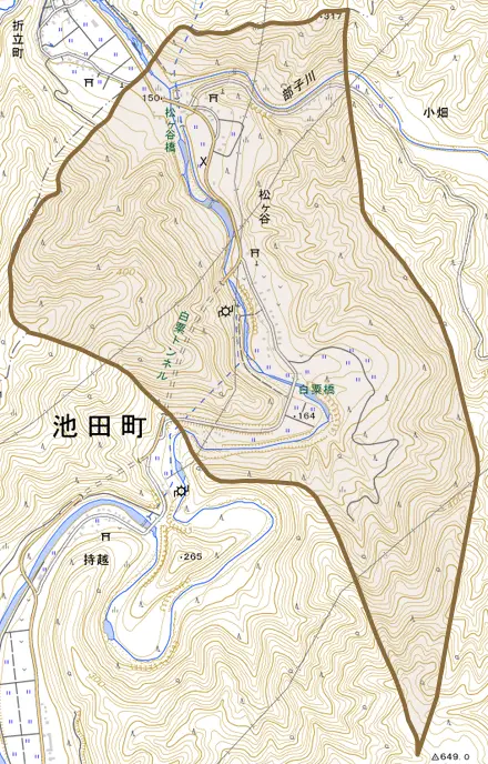松ケ谷とその周辺の地図。町の範囲を重ねている