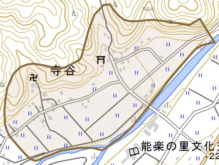 寺谷とその周辺の地図。町の範囲を重ねている