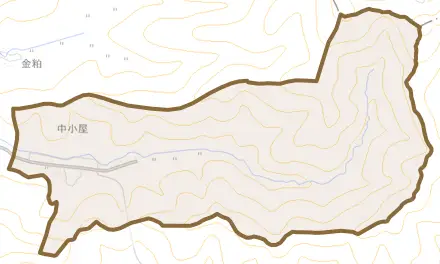 中小屋とその周辺の地図。町の範囲を重ねている