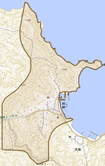 阿納とその周辺の地図。町の範囲を重ねている