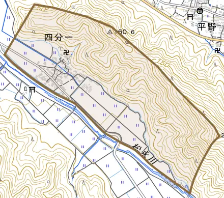 四分一とその周辺の地図。町の範囲を重ねている
