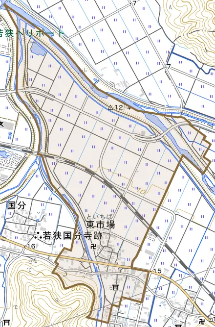 東市場とその周辺の地図。町の範囲を重ねている