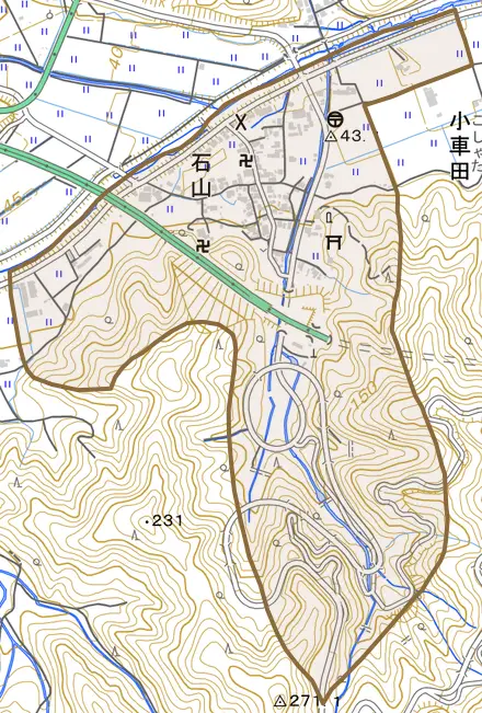 石山とその周辺の地図。町の範囲を重ねている