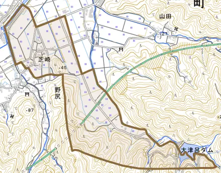 芝崎とその周辺の地図。町の範囲を重ねている