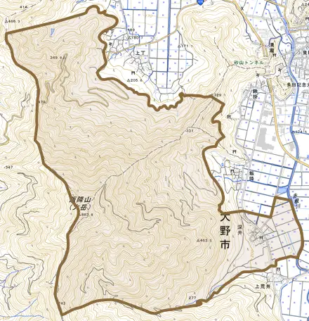 深井とその周辺の地図。町の範囲を重ねている