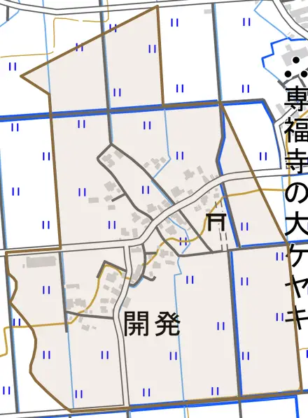 開発とその周辺の地図。町の範囲を重ねている
