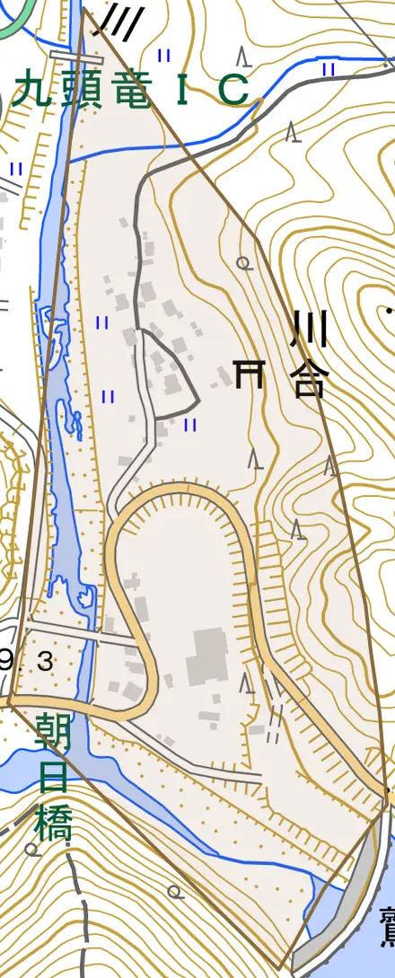 川合とその周辺の地図。町の範囲を重ねている
