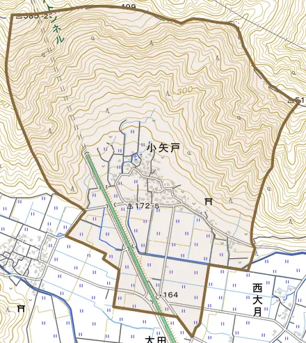 小矢戸とその周辺の地図。町の範囲を重ねている