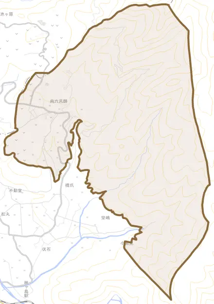 南六呂師とその周辺の地図。町の範囲を重ねている