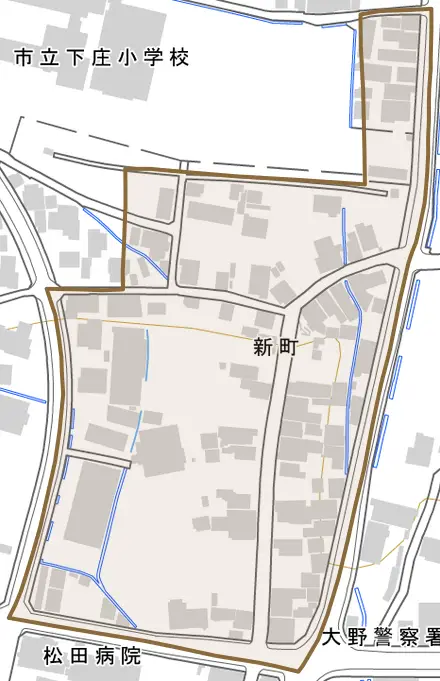 新町とその周辺の地図。町の範囲を重ねている