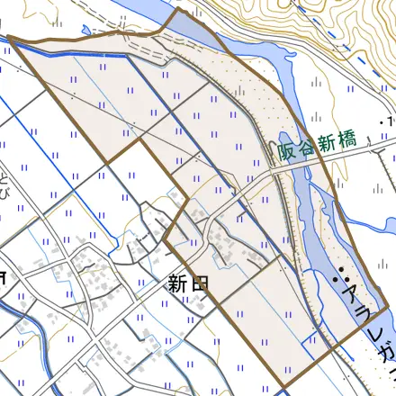 新田とその周辺の地図。町の範囲を重ねている