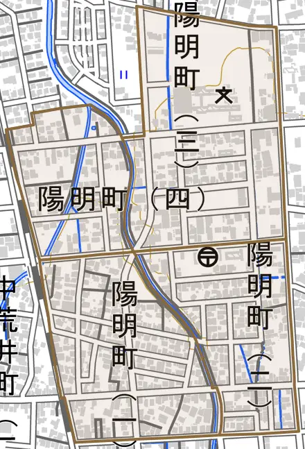 陽明町とその周辺の地図。町の範囲を重ねている