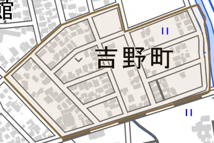 吉野町とその周辺の地図。町の範囲を重ねている