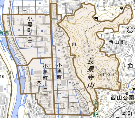 小黒町とその周辺の地図。町の範囲を重ねている