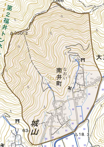 南井町とその周辺の地図。町の範囲を重ねている
