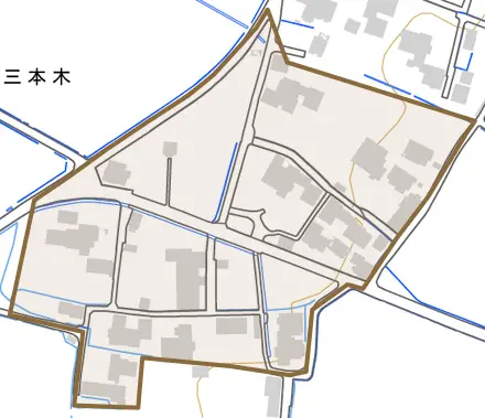 丸岡町三本木とその周辺の地図。町の範囲を重ねている