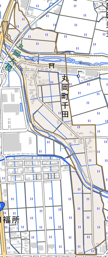 丸岡町千田とその周辺の地図。町の範囲を重ねている
