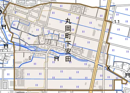 丸岡町下安田とその周辺の地図。町の範囲を重ねている