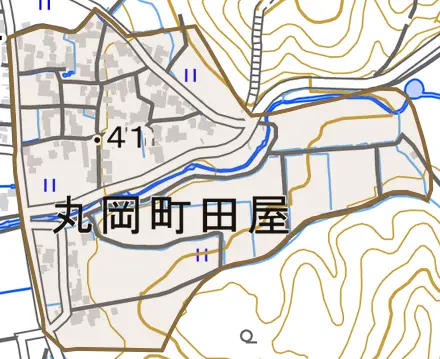 丸岡町田屋とその周辺の地図。町の範囲を重ねている