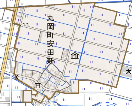 丸岡町安田新とその周辺の地図。町の範囲を重ねている