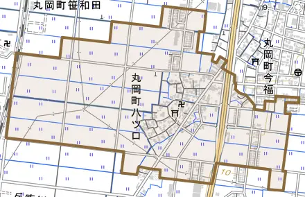 丸岡町八ツ口とその周辺の地図。町の範囲を重ねている