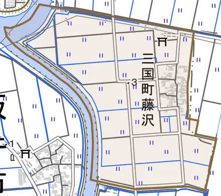 三国町藤沢とその周辺の地図。町の範囲を重ねている