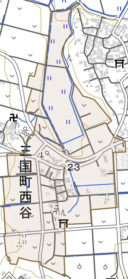 三国町西谷とその周辺の地図。町の範囲を重ねている
