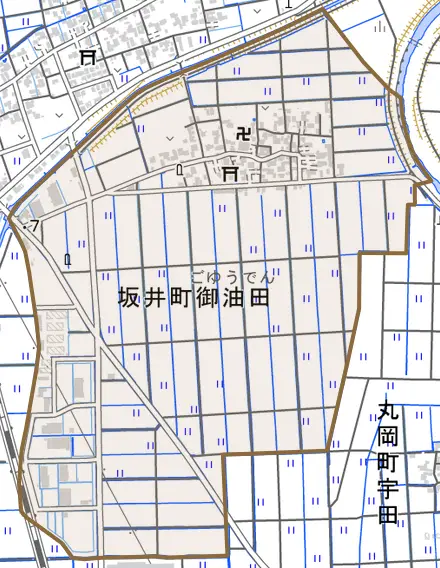 坂井町御油田とその周辺の地図。町の範囲を重ねている
