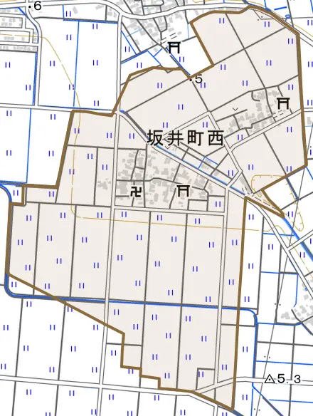 坂井町西とその周辺の地図。町の範囲を重ねている