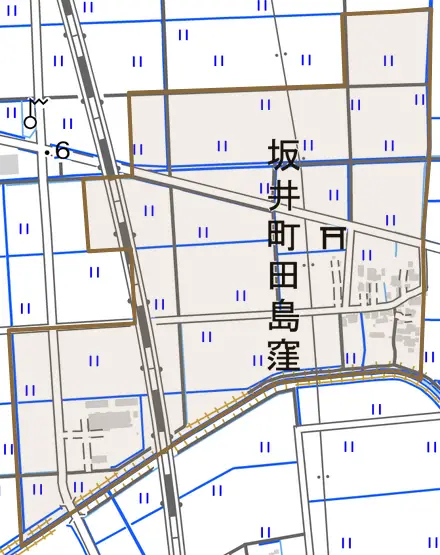 坂井町田島窪とその周辺の地図。町の範囲を重ねている