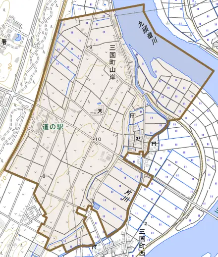 三国町山岸とその周辺の地図。町の範囲を重ねている