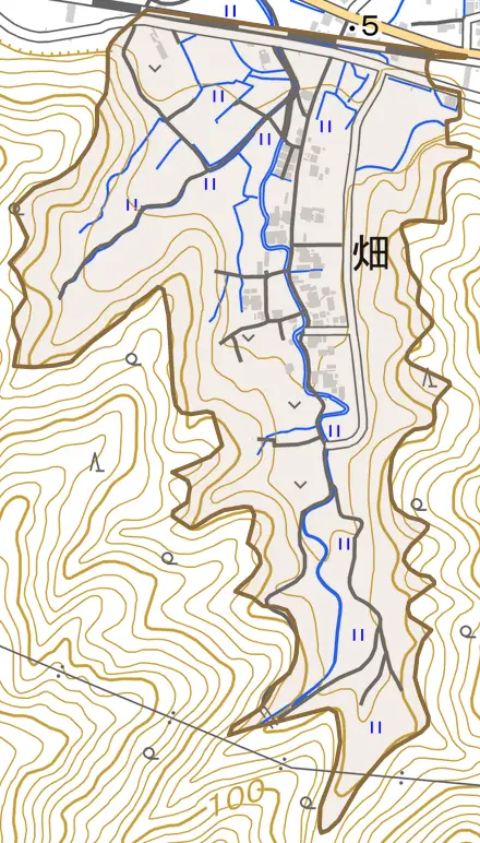畑とその周辺の地図。町の範囲を重ねている