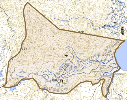下とその周辺の地図。町の範囲を重ねている