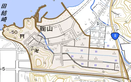 鞠山とその周辺の地図。町の範囲を重ねている