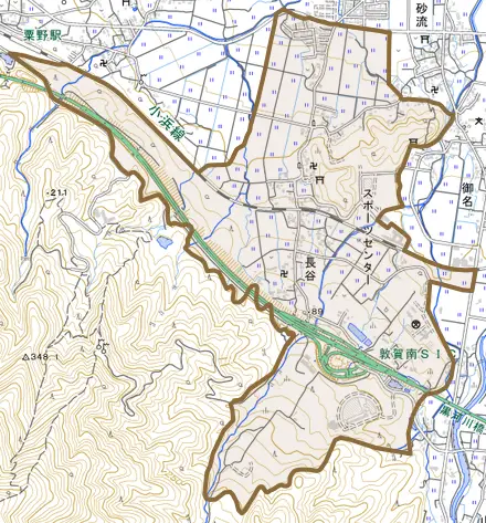 長谷とその周辺の地図。町の範囲を重ねている