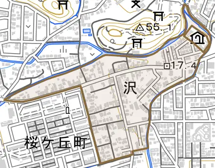 沢とその周辺の地図。町の範囲を重ねている