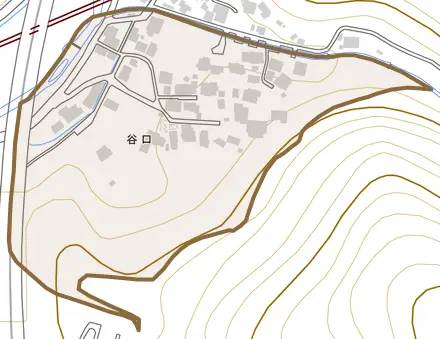 谷口とその周辺の地図。町の範囲を重ねている