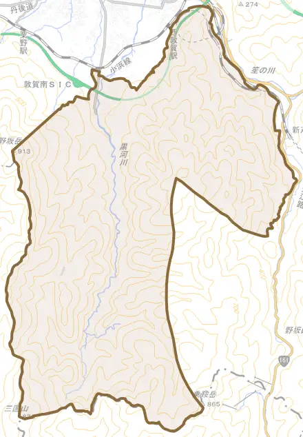 山とその周辺の地図。町の範囲を重ねている