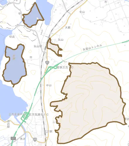気山とその周辺の地図。町の範囲を重ねている